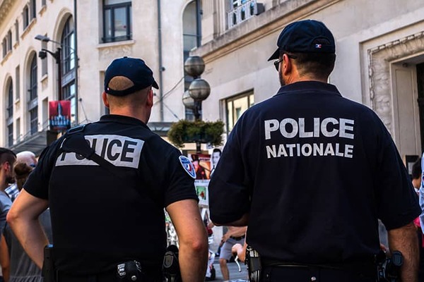 devenir policier sans le bac